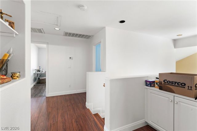 1385 North Hollywood Boulevard, Las Vegas, NV 89110