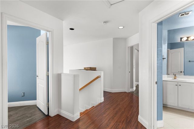 1385 North Hollywood Boulevard, Las Vegas, NV 89110