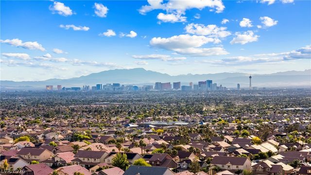 1385 North Hollywood Boulevard, Las Vegas, NV 89110