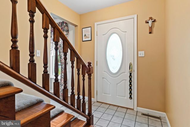 112 DOGWOOD DRIVE, Mount Holly Springs, PA 17065