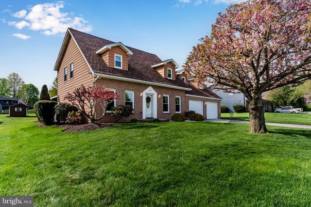 112 DOGWOOD DRIVE, Mount Holly Springs, PA 17065