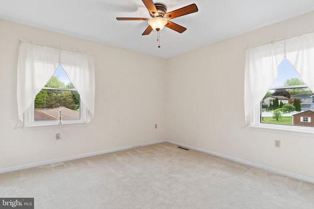 112 DOGWOOD DRIVE, Mount Holly Springs, PA 17065