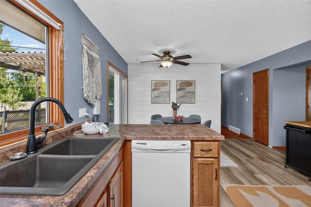 525 SW State Street, Ankeny, IA 50023