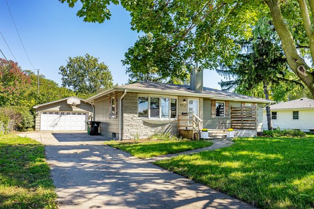 525 SW State Street, Ankeny, IA 50023
