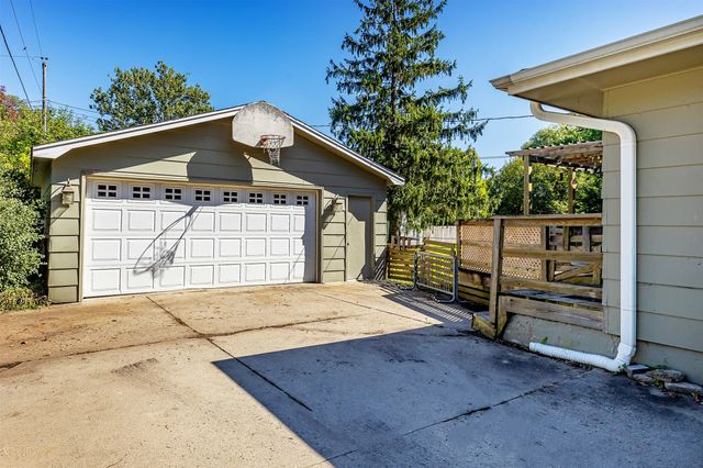 525 SW State Street, Ankeny, IA 50023