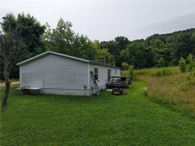 1833 S Hanshew Road, Fayetteville, AR 72701