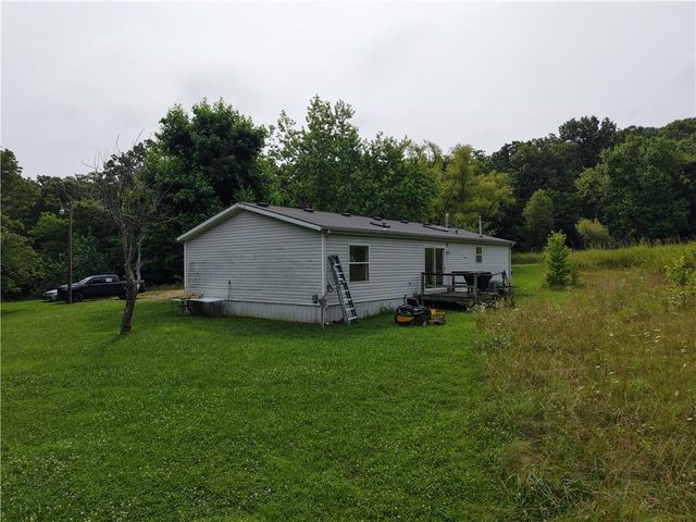 1833 S Hanshew Road, Fayetteville, AR 72701