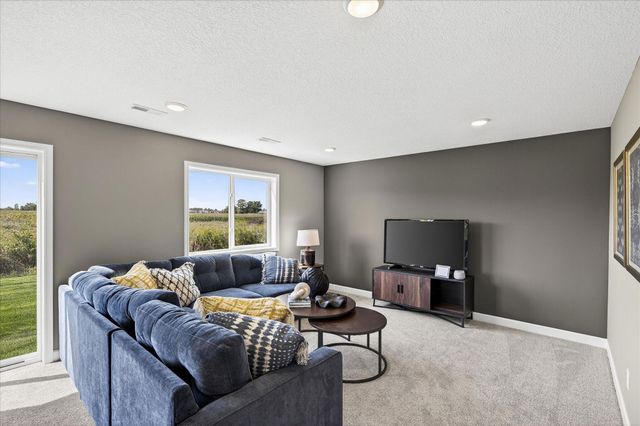 1321 Woods Road NE, Isanti, MN 55040