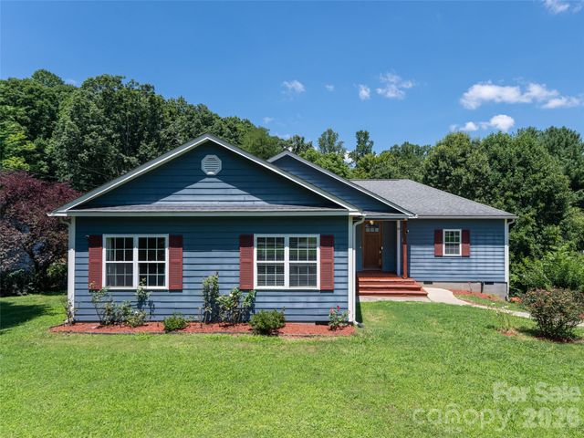 10 Ashe Road, Candler, NC 28715
