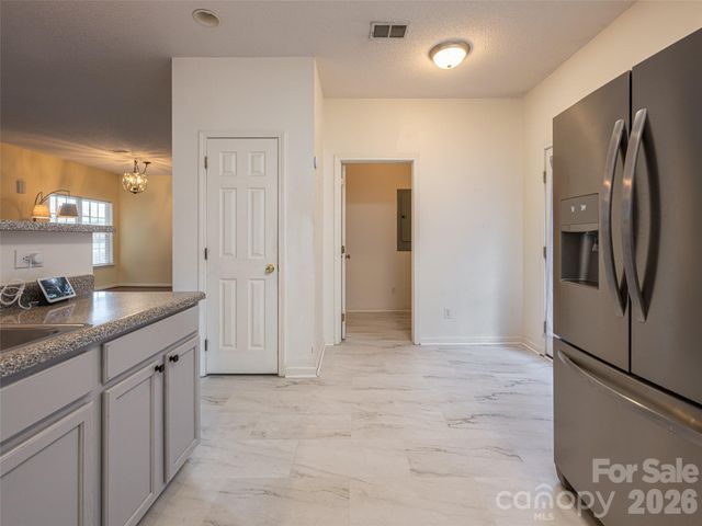 10 Ashe Road, Candler, NC 28715
