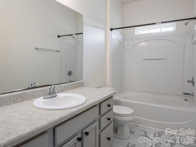 10 Ashe Road, Candler, NC 28715