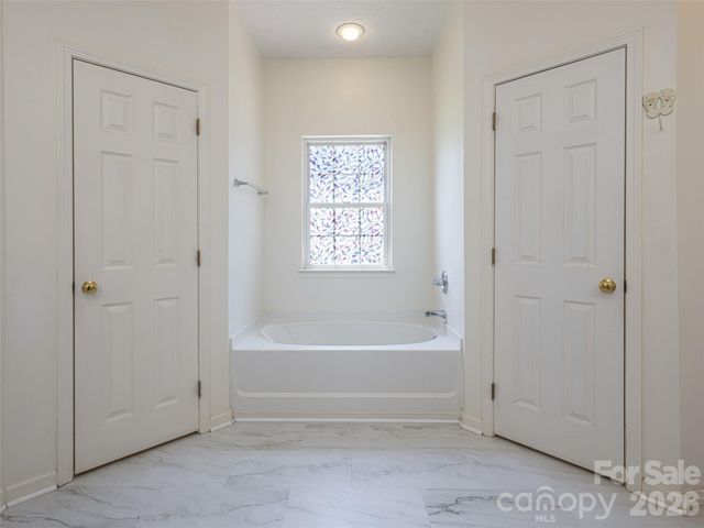 10 Ashe Road, Candler, NC 28715