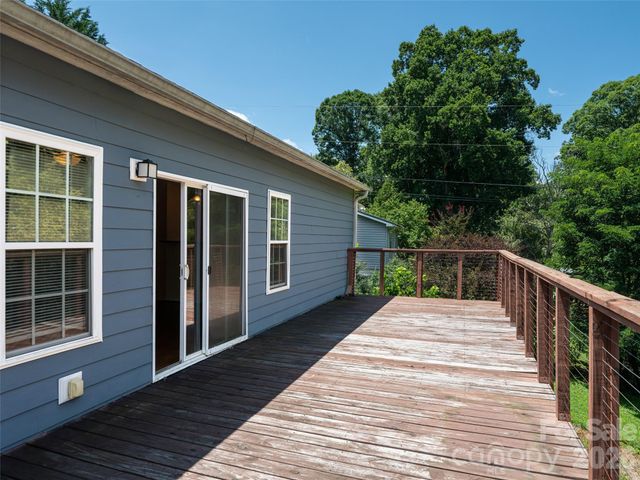 10 Ashe Road, Candler, NC 28715