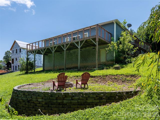 10 Ashe Road, Candler, NC 28715