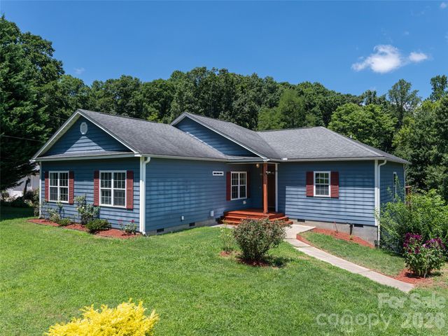 10 Ashe Road, Candler, NC 28715