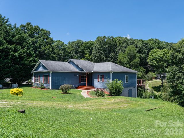 10 Ashe Road, Candler, NC 28715