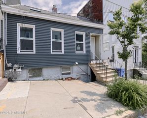 5 Cuyler Street, Albany, NY 12202