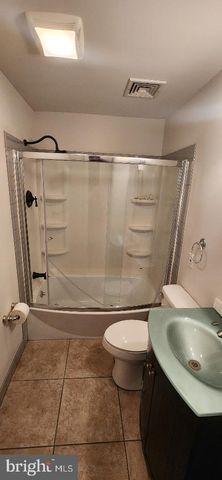 5 HOLDEN ST, Little Egg Harbor Twp, NJ 08087