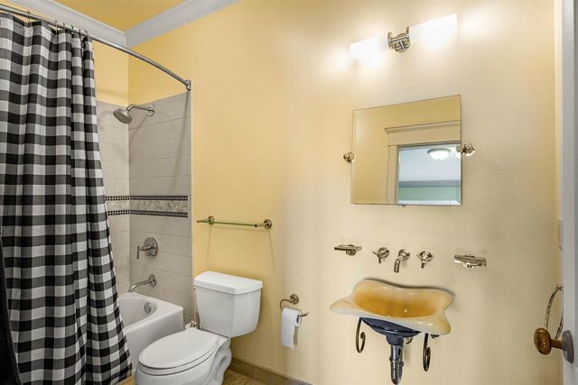 3002 Linnerud Drive, Stoughton, WI 53589