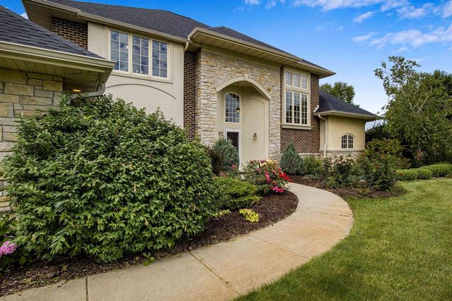 3002 Linnerud Drive, Stoughton, WI 53589