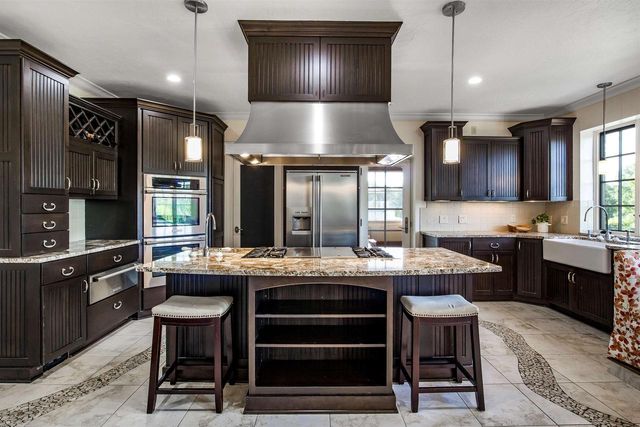 3002 Linnerud Drive, Stoughton, WI 53589