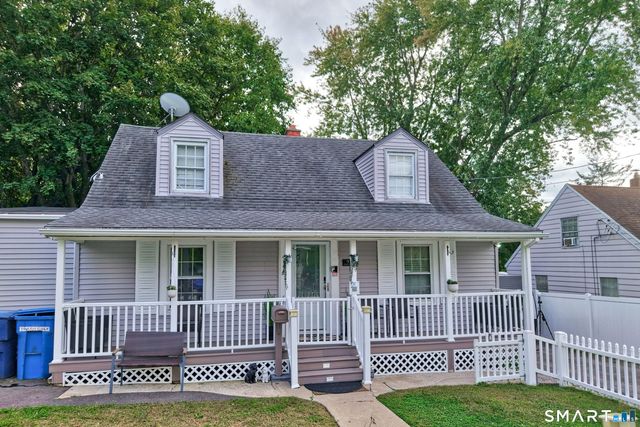 92 Pearl Lake Road, Waterbury, CT 06706