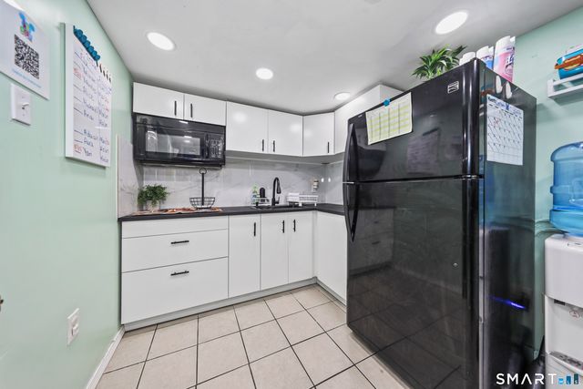92 Pearl Lake Road, Waterbury, CT 06706