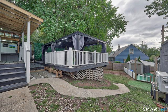 92 Pearl Lake Road, Waterbury, CT 06706