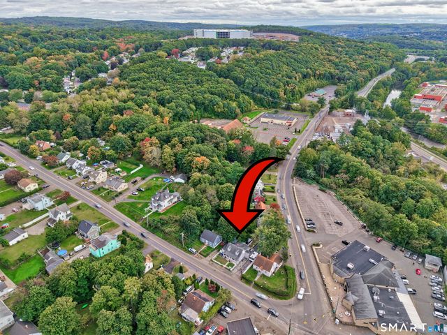 92 Pearl Lake Road, Waterbury, CT 06706