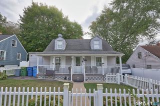92 Pearl Lake Road, Waterbury, CT 06706