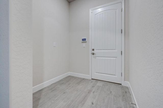 935 Talus Way S, Madera, CA 93636