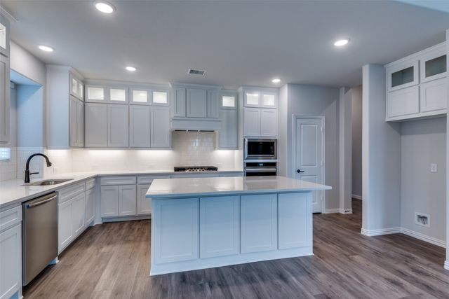 6209 White Creek Drive, Celina, TX 75009