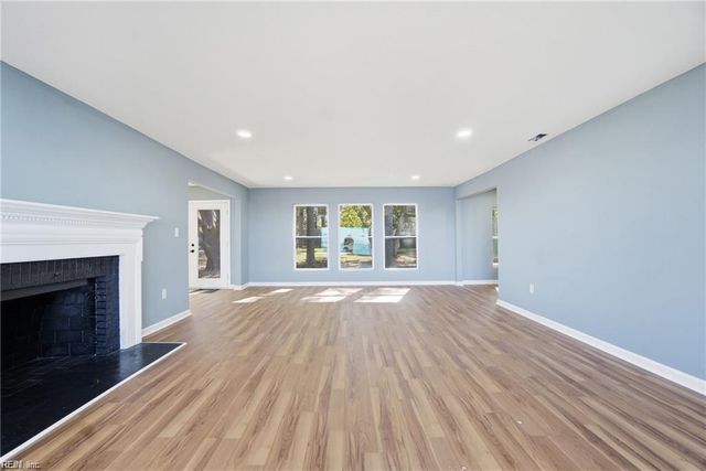 4619 River Shore DR, Portsmouth, VA 23703