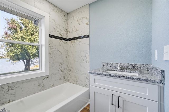 4619 River Shore DR, Portsmouth, VA 23703