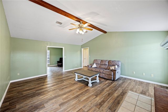 511 Wakerobin Road, Russellville, AR 72802