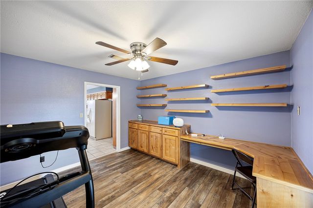 511 Wakerobin Road, Russellville, AR 72802