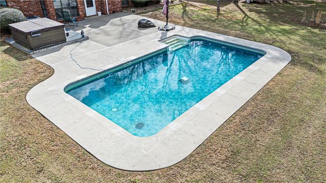 511 Wakerobin Road, Russellville, AR 72802