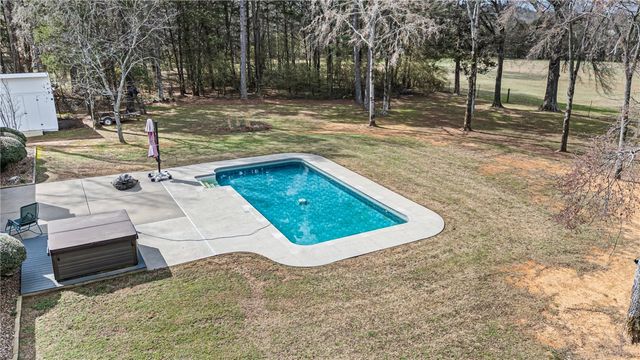 511 Wakerobin Road, Russellville, AR 72802
