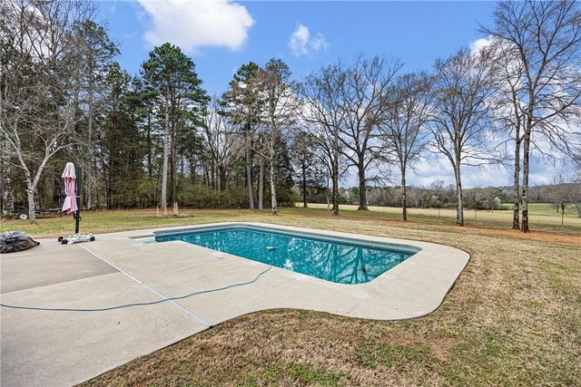 511 Wakerobin Road, Russellville, AR 72802