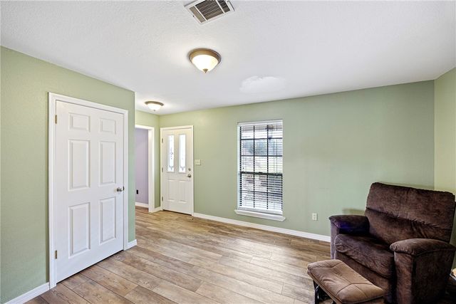 511 Wakerobin Road, Russellville, AR 72802