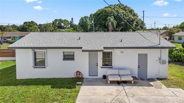 5856 MCKEE LAKE DRIVE N, St Petersburg, FL 33709