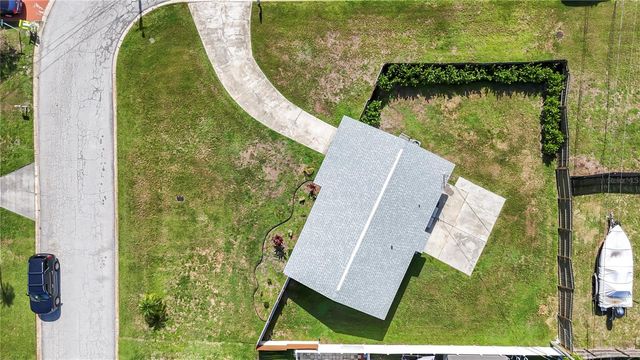 5856 MCKEE LAKE DRIVE N, St Petersburg, FL 33709
