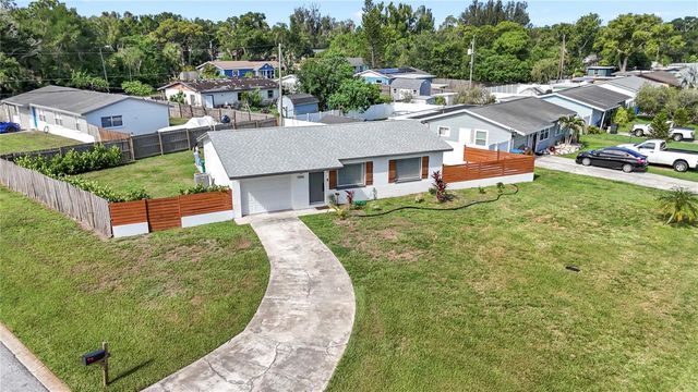 5856 MCKEE LAKE DRIVE N, St Petersburg, FL 33709