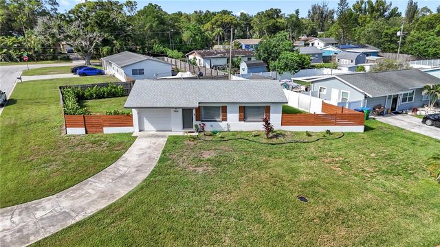 5856 MCKEE LAKE DRIVE N, St Petersburg, FL 33709