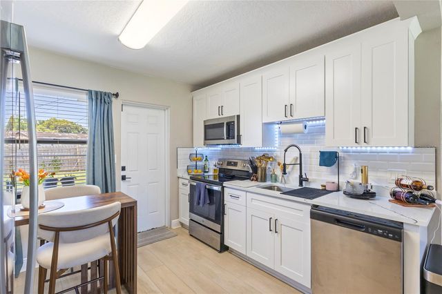 5856 MCKEE LAKE DRIVE N, St Petersburg, FL 33709