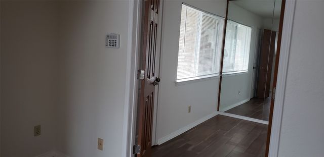 2312 Balsam Drive A211, Arlington, TX 76006