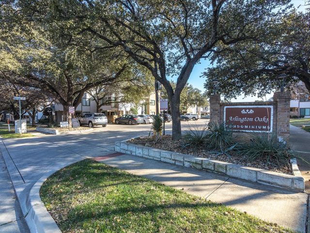 2312 Balsam Drive A211, Arlington, TX 76006