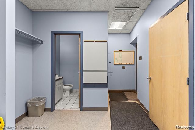 24825 Michigan Avenue, Dearborn, MI 48124