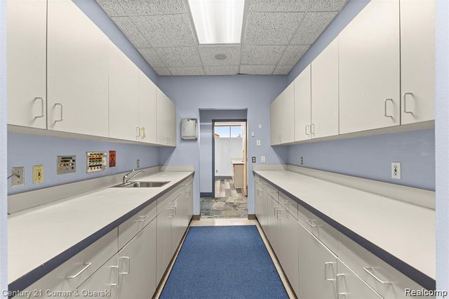 24825 Michigan Avenue, Dearborn, MI 48124