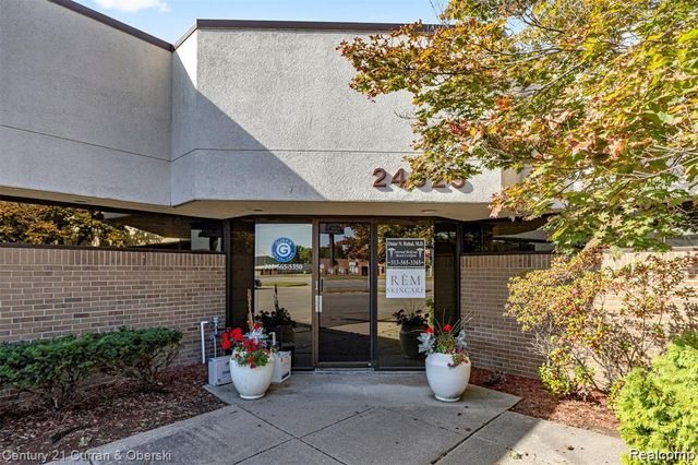 24825 Michigan Avenue, Dearborn, MI 48124